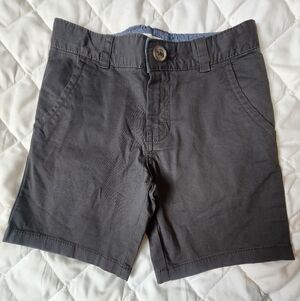 𝅺CAT & Jack boys shorts size 5